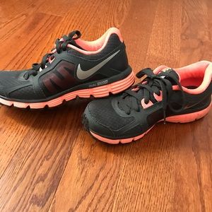 Nike Dual Fusion ST2 Running Shoes 🔥